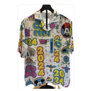 Disney Parks 2024 NWOT Park Icons Button Up Shirt Mickey Minnie M